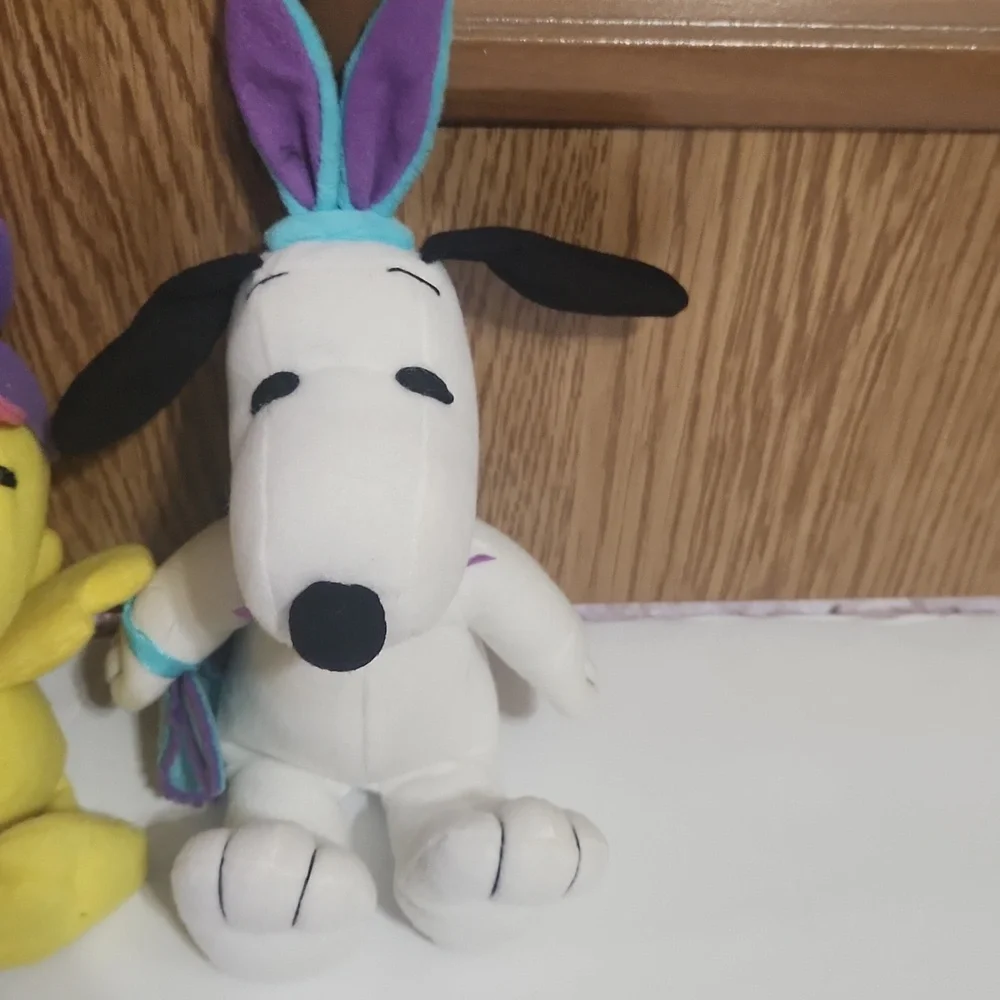 Peanuts set four